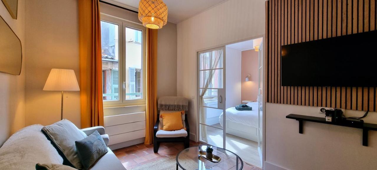 Charming Appartement In Vieux Ница Екстериор снимка