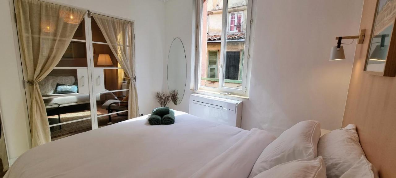 Charming Appartement In Vieux Ница Екстериор снимка
